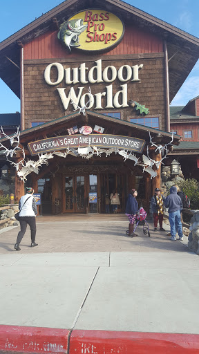 Sporting Goods Store «Bass Pro Shops», reviews and photos, 1356 Bass Pro Dr, Manteca, CA 95337, USA
