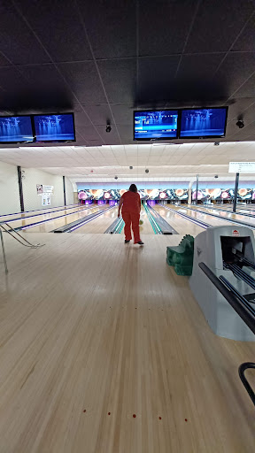 Bowling Alley «Royal Family Bowling Center», reviews and photos, 430 Remount Rd, Front Royal, VA 22630, USA