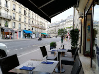 Atmosphère du Restaurant français Le Paradis des Amis à Paris - n°3