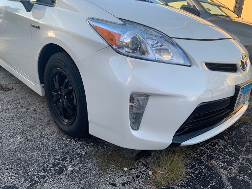 Auto Body Shop «C & A Auto Body», reviews and photos, 5349 N Northwest Hwy, Chicago, IL 60630, USA