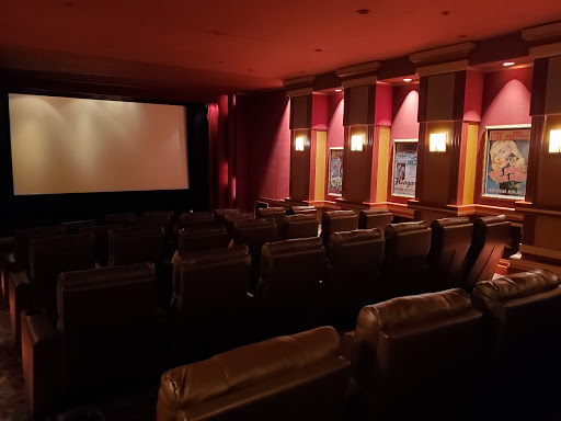 Movie Theater «Cinemark Palace At The Plaza», reviews and photos, 526 Nichols Rd, Kansas City, MO 64112, USA