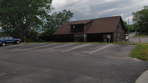 Comic Book Store «B & D Comic Shop», reviews and photos, 802 Elm Ave, Roanoke, VA 24016, USA