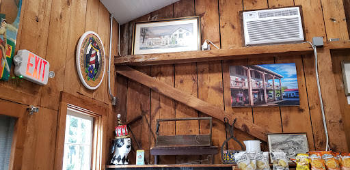 Gourmet Grocery Store «Max Hansen Carversville Grocery», reviews and photos, 6208 Fleecy Dale Rd, Carversville, PA 18913, USA