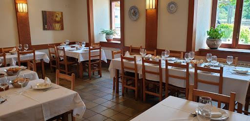 Restaurante La Posada - Lugar Barrio Kurutzalde,, 2 - Bajo, 01170 Legutio, Álava, España