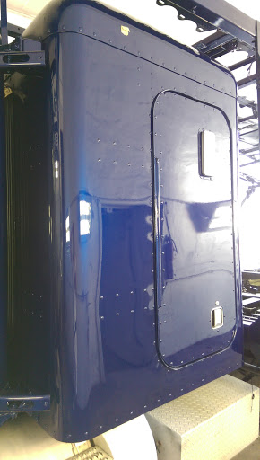 Auto Body Shop «Car World Body Shop», reviews and photos, 7990 NW 64th St, Miami, FL 33166, USA