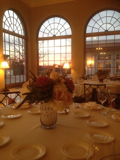 Flowers & Plants Etc, 1378 Chain Bridge Rd, McLean, VA 22101, USA, 