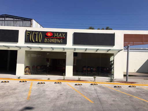 Ficto y Max Restaurant