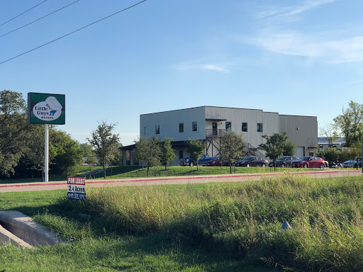 Moving Company «Little Guys Movers Denton», reviews and photos, 2201 Fort Worth Dr, Denton, TX 76205, USA