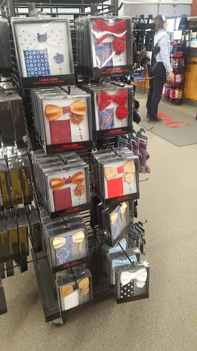 Clothing Store «K&G Fashion Superstore», reviews and photos, 22688 Michigan Ave, Dearborn, MI 48124, USA