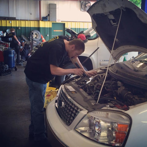 Auto Repair Shop «Top Quality Car Care», reviews and photos, 276 Glynn St N, Fayetteville, GA 30214, USA