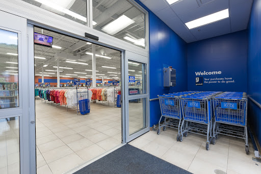 Thrift Store «Goodwill Monroe Store & Donation Station», reviews and photos, 252 Monroe Turnpike, Monroe, CT 06468, USA