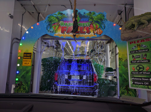 Car Wash «The Rainforest Car Wash», reviews and photos, 2888 Mayfield Rd, Cleveland Heights, OH 44118, USA