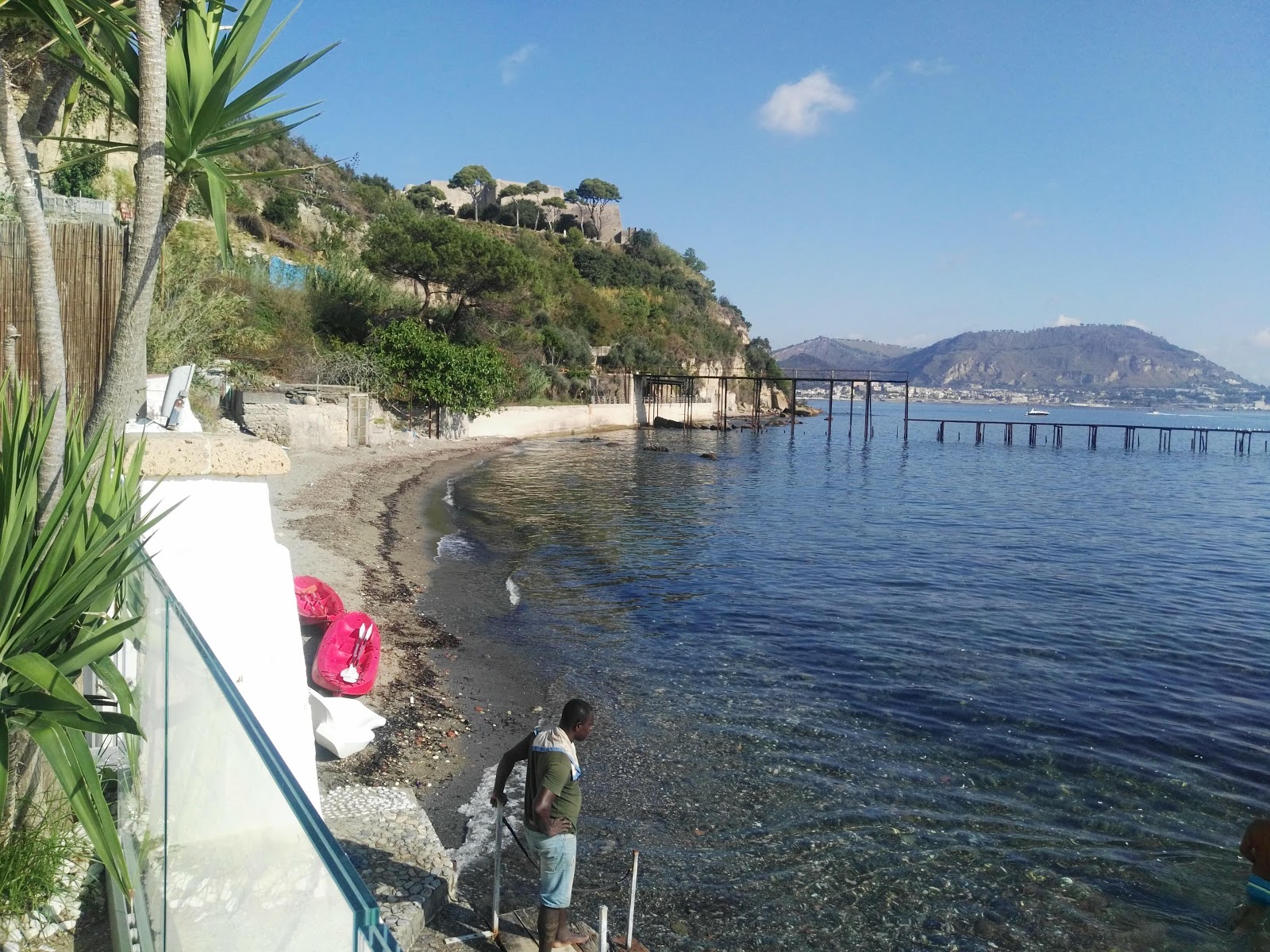 Photo of Cannito beach with brown fine pebble surface