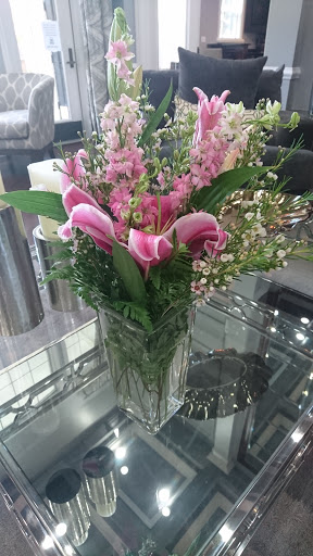 Florist «Flower Basket», reviews and photos, 302 N Lake St, Aurora, IL 60506, USA