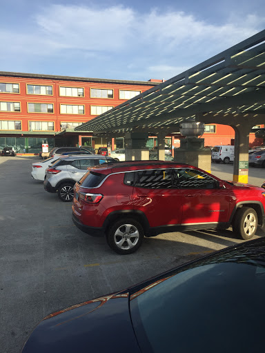 Shopping Mall «North Point Centre», reviews and photos, 320 Bay St, San Francisco, CA 94133, USA