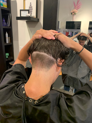 Beauty Salon «A Salon», reviews and photos, 549.5 Hazard Ave, Enfield, CT 06082, USA