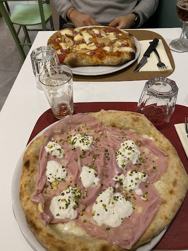 OV.ER pizzeria in Rovereto, Provincia Autonoma di Trento