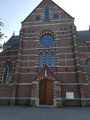 Sint-Hubertuskerk - Kerk