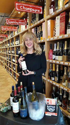 Wine Store «Pavilion Wine and Spirits», reviews and photos, 361 S Oyster Bay Rd, Plainview, NY 11803, USA