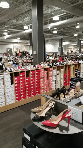 Shoe Store «DSW Designer Shoe Warehouse», reviews and photos, 357 Old Country Rd, Carle Place, NY 11514, USA