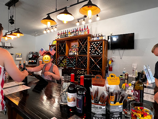 Wine Store «Alto Vineyards Champaign», reviews and photos, 4210 N Duncan Rd, Champaign, IL 61822, USA