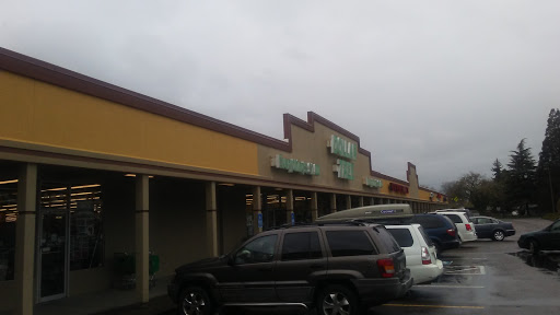 Shopping Mall «Kings Circle Shopping Center», reviews and photos, 1965 NW Kings Blvd, Corvallis, OR 97330, USA