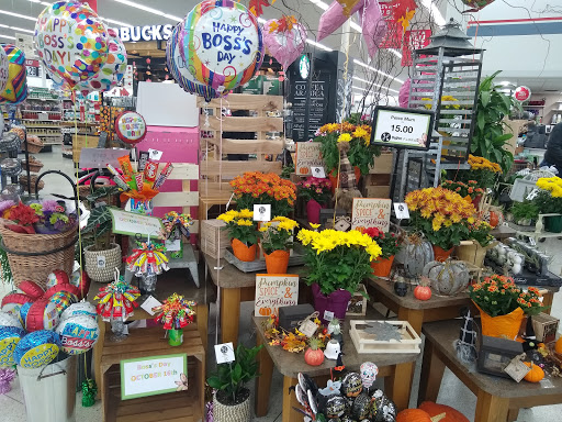 Supermarket «Hy-Vee», reviews and photos, 2453 N Court St, Ottumwa, IA 52501, USA