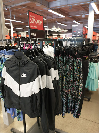 Sporting Goods Store «Nike Factory Store», reviews and photos, 1600 Saratoga Ave #213, San Jose, CA 95129, USA