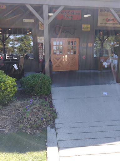 American Restaurant «Cracker Barrel Old Country Store», reviews and photos, 970 W Pointe Ct, Lithia Springs, GA 30122, USA