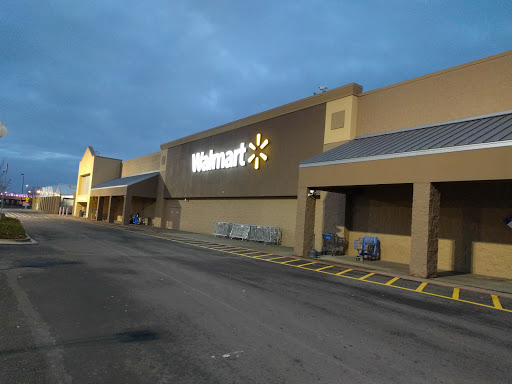 Department Store «Walmart Supercenter», reviews and photos, 3002 Stacy Allison Way, Woodburn, OR 97071, USA