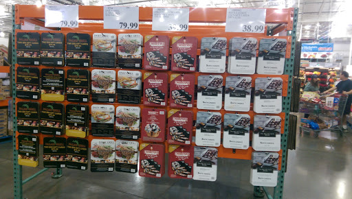 Warehouse store «Costco Wholesale», reviews and photos, 5901 Redwood Dr, Rohnert Park, CA 94928, USA