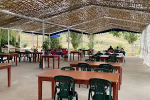 Restaurant Zahret Sannine image