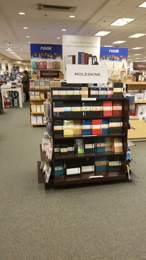 Book Store «Barnes & Noble», reviews and photos, 240 Route 22, Springfield Township, NJ 07081, USA