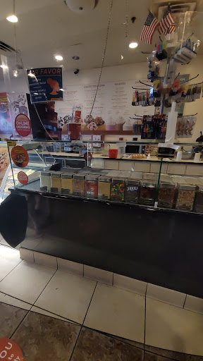 Ice Cream Shop «Cold Stone Creamery», reviews and photos, 9230 7th Ave, Norfolk, VA 23511, USA