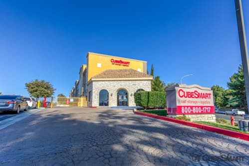 Self-Storage Facility «CubeSmart Self Storage», reviews and photos, 3915 Green River Rd, Corona, CA 92880, USA