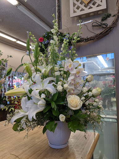 Florist «The Flower Company», reviews and photos, 9921 Maple St, Bellflower, CA 90706, USA