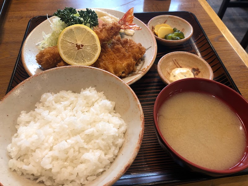 とんかついちかわ 神奈川県平塚市紅谷町 とんかつ店 グルコミ