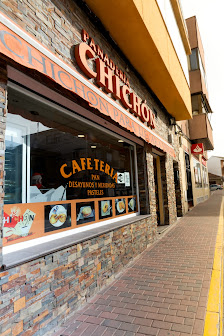 Panadería, Cafetería y Pastelería Chichón Pedrezuela C. de las Eras, 46, 28723 Pedrezuela, Madrid, España