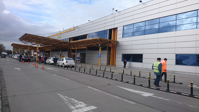 Opinii despre Aeroportul Internațional Avram Iancu Cluj în <nil> - Închiriere de mașini