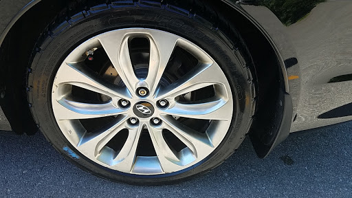 Tire Shop «Firestone Complete Auto Care», reviews and photos, 401 S Lincolnway St, North Aurora, IL 60542, USA