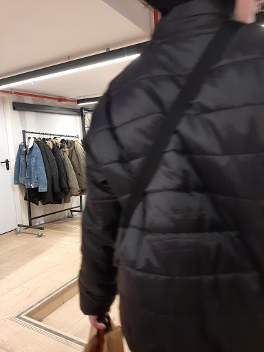 Stores to buy women's down jackets Athens