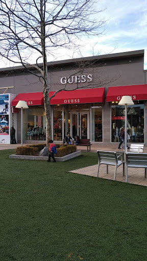 Shopping Mall «Cross County Shopping», reviews and photos, 8000 Mall Walk, Yonkers, NY 10704, USA