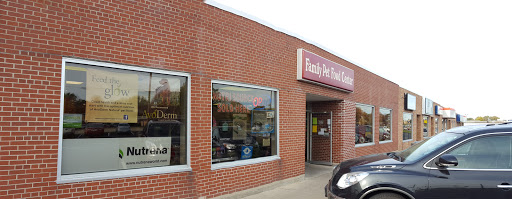 Family Pet Food Center, 1228 S Military Ave, Green Bay, WI 54304, USA, 