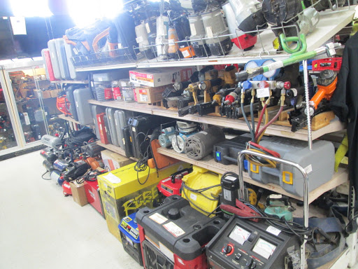 Pawn Shop «Money Market Pawn Shop», reviews and photos, 13607 SE Powell Blvd, Portland, OR 97236, USA