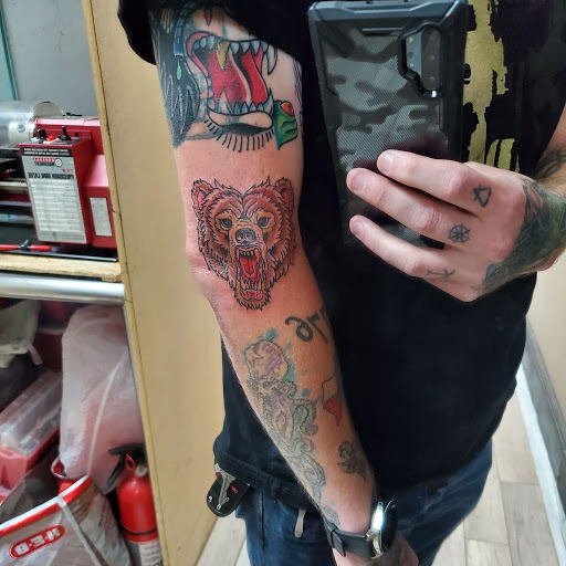 Tattoo Shop «Forsaken Tattoos», reviews and photos, 1200 W Howard Ln, Austin, TX 78753, USA