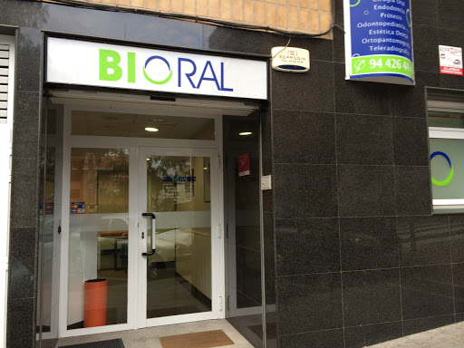 Información y opiniones sobre Clinica Dental Bioral de Basauri