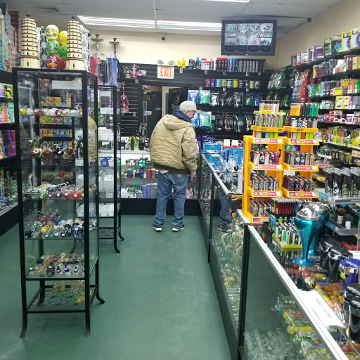 Tobacco Shop «Brockton smoke shop», reviews and photos, 793 Crescent St #1, Brockton, MA 02302, USA