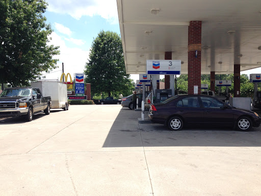 Gas Station «Chevron», reviews and photos, 2530 Lake Oconee Pkwy, Greensboro, GA 30642, USA