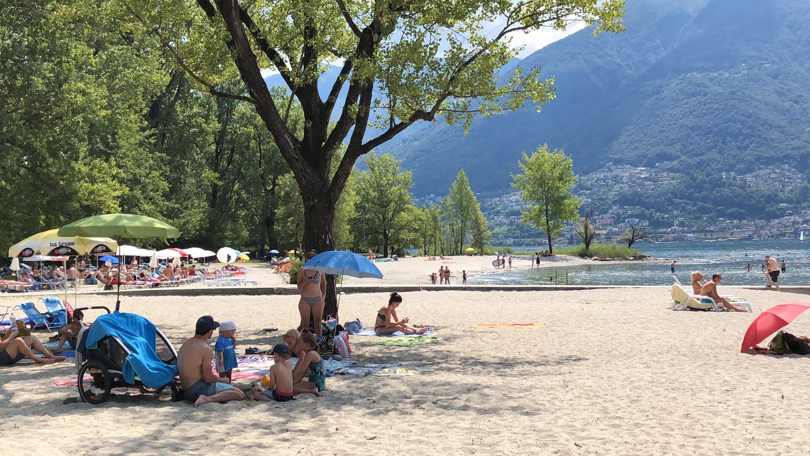 Photo of Lido di Ascona with bright sand surface