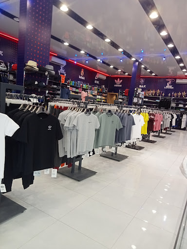 متجر برشلونة فرع حفرالباطن 